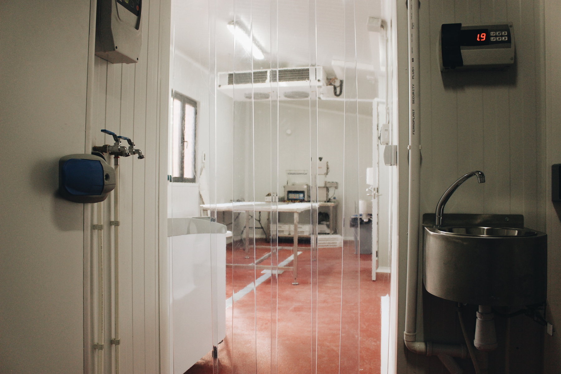 Sala de desfer d'ús formatiu Marganell.jpg